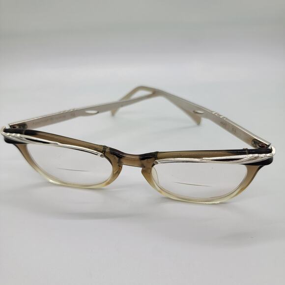 Vintage American Optical Aluminum Eyeglasses 46-20 Winged Feather Design & Case main image 12